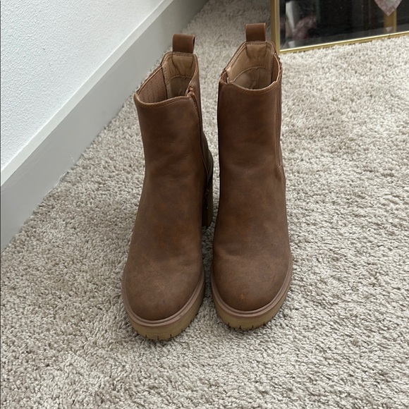 Brown Ankle Boots - Picture 1 of 3